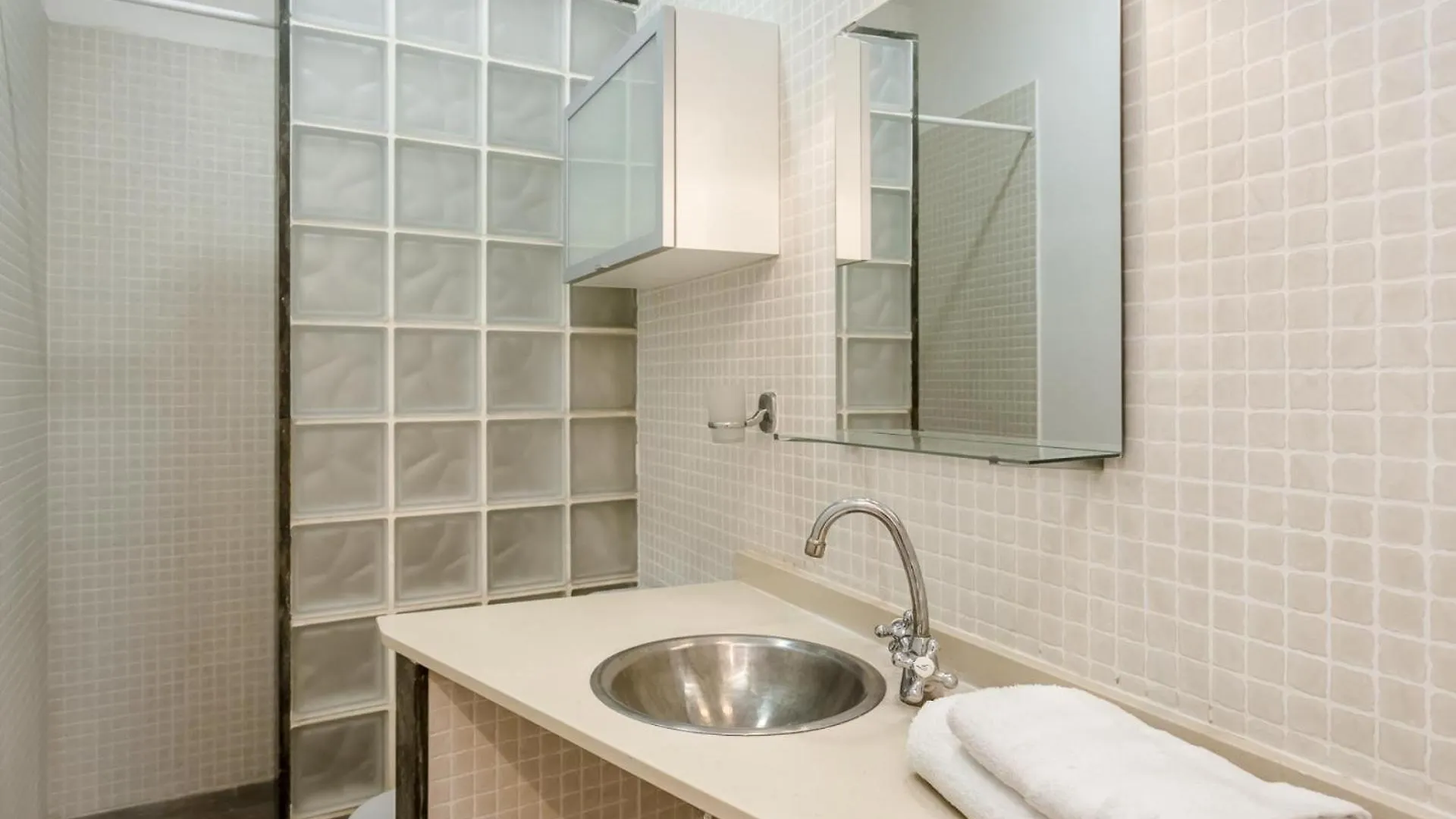 Centrico Apartamento Zona Ramblas 21Y11 Barcelona Apartment