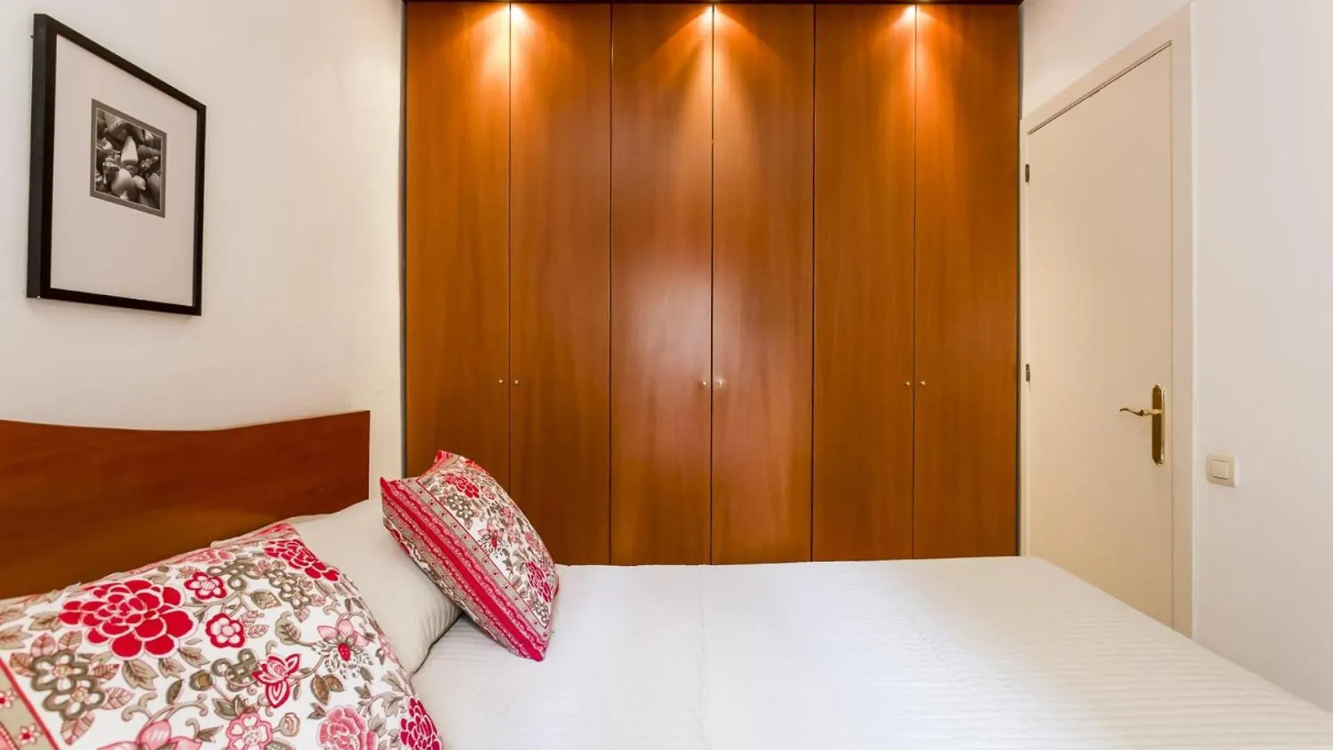 Centrico Apartamento Zona Ramblas 21Y11 Barcelona 0*,